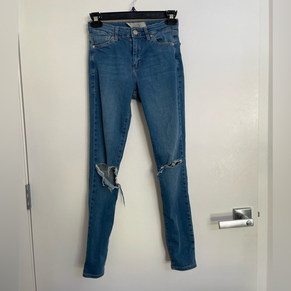 Topshop Leigh ripped skinny jeans 25